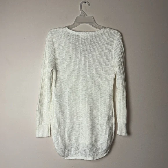 Pink Republic White Knit Sweater Size Medium - Picture 7 of 7